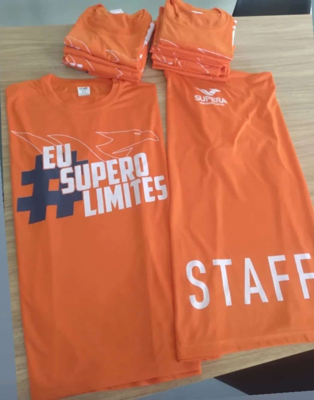 Camisetas para equipe de evento, camisetas, uniformes e têxtil dtf produzido pela Anglo Digital em Novo Hamburgo