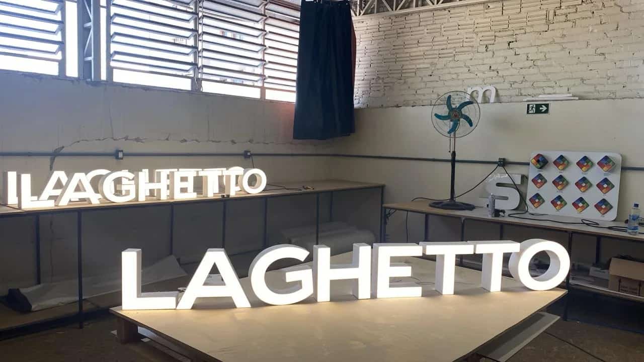 Letras caixa para hotel, fachadas e letras caixa produzido pela Anglo Digital em Novo Hamburgo