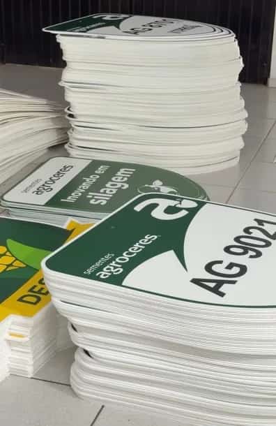 Placas de sinalização, impressão uv e placas produzido pela Anglo Digital em Novo Hamburgo